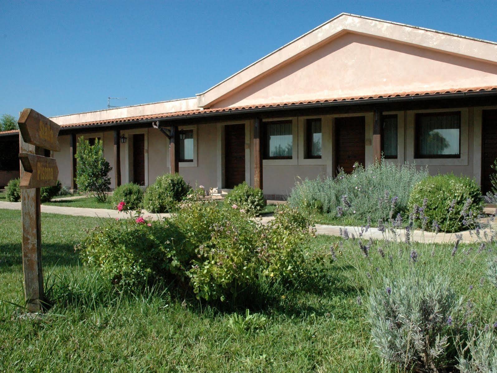 Hotel Tenuta Dell'Argento Resort Civitavecchia Exterior photo